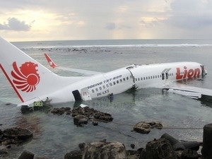 indonesia investigates lion air crash