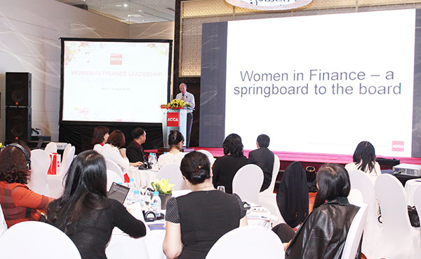 report shows top business women have finance in common