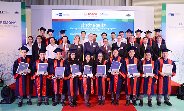 First generation of Bosch apprentices graduates