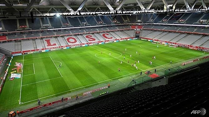 crisis deepens as lille lose again in empty stadium