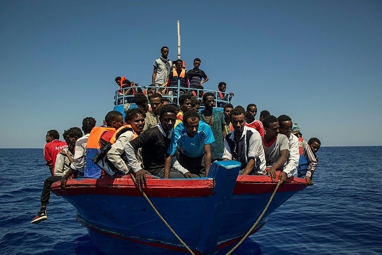 eu tracking 65000 migrant smugglers europol