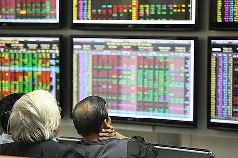 recovery of large cap stocks narrows market decline