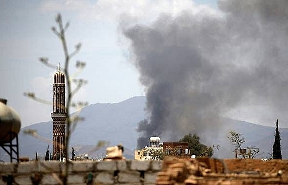 20 killed, 40 wounded in air raid on Yemen wedding: Medics