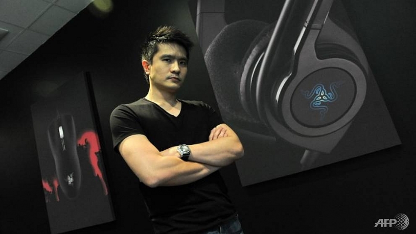 razer to buy out e payments platform mol for s 81m
