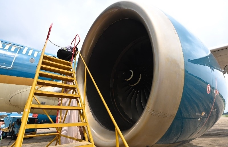 Vietnam Airlines offers V2500 engine repair and overhaul contract