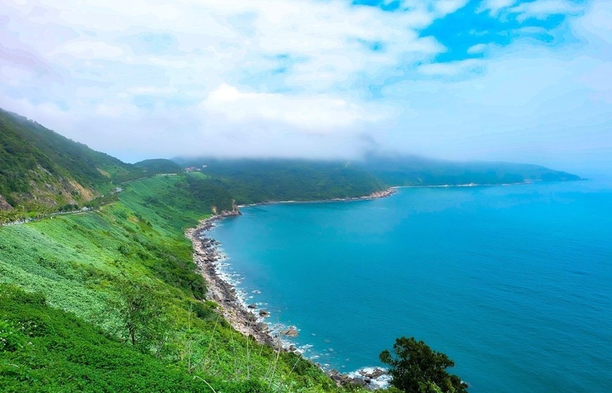 Amazing natural beauty of Son Tra Peninsula