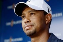 Woods to fall out of top 10 in world ranking
