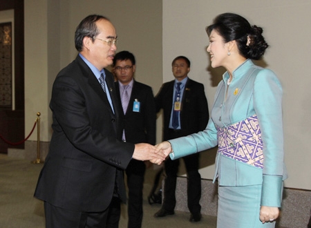 dpm nhan meets with thai pm on sidelines of apws2