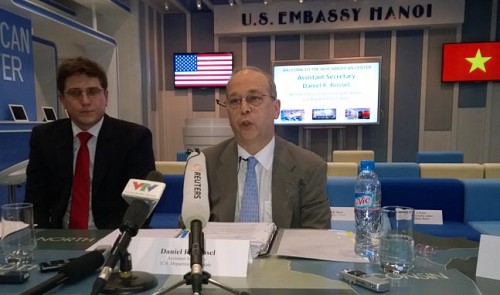 east vietnam sea disputes must be resolved peacefully us assistant secretary of state