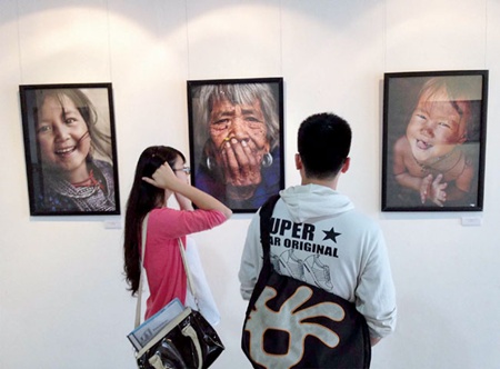 exhibition shows faces of vn