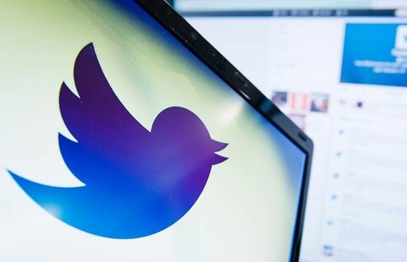 Twitter urges users to change 'unmasked' passwords