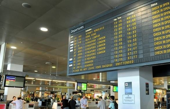 Random ID checks at Australia airports amid terror fears