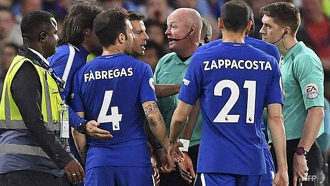 chelsea fined for failing to control players