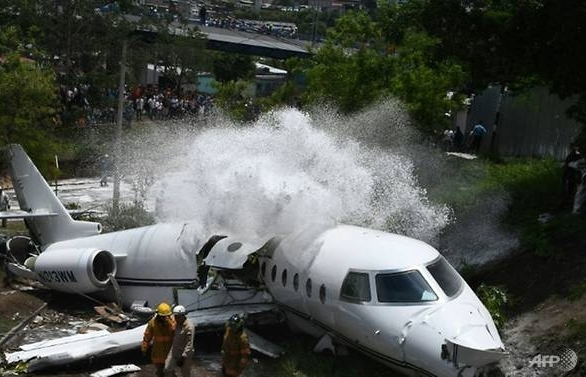Six Americans injured in Honduras plane crash