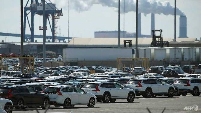 trump considering 25pc tariffs on car imports report
