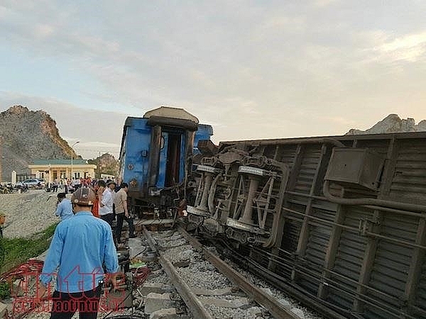 train crashes into truck in central vietnam killing 2