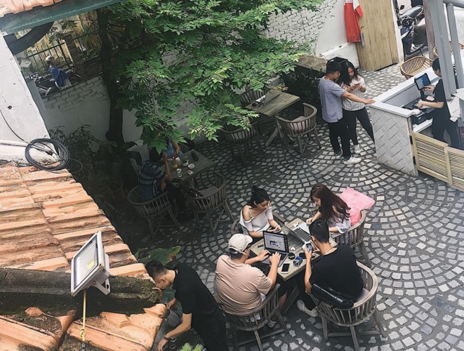 hanois most popular coffee shops