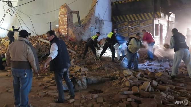 argentina building collapse leaves at least one dead