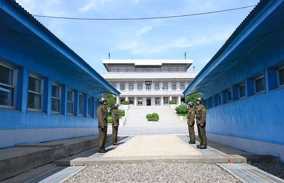 North Korea says still open to talks with US