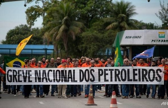 After truckers, Brazil oil workers go on strike