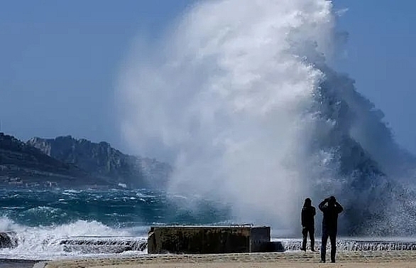 Two dead, one missing as freak weather hits Italy, France