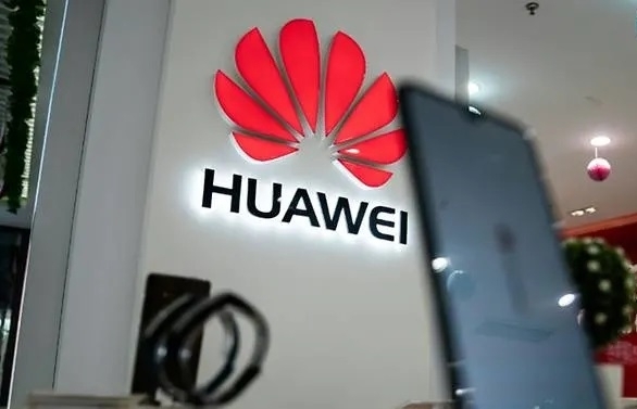 Vodafone UK suspends pre-orders of Huawei 5G phones amid security concerns