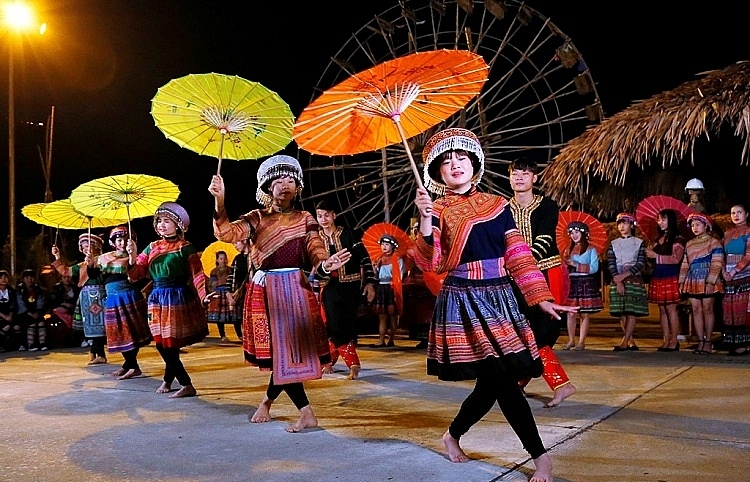 Cultural entertainment thrives through Sun World theme parks