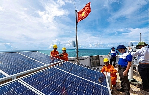 EVN SPC invests in solar power plant on Con Dao