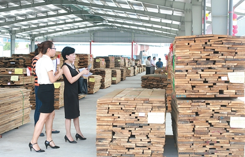 Balancing act required for open wood industry