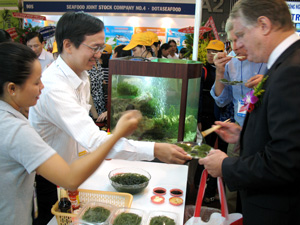 vietfish exhibition packs them in