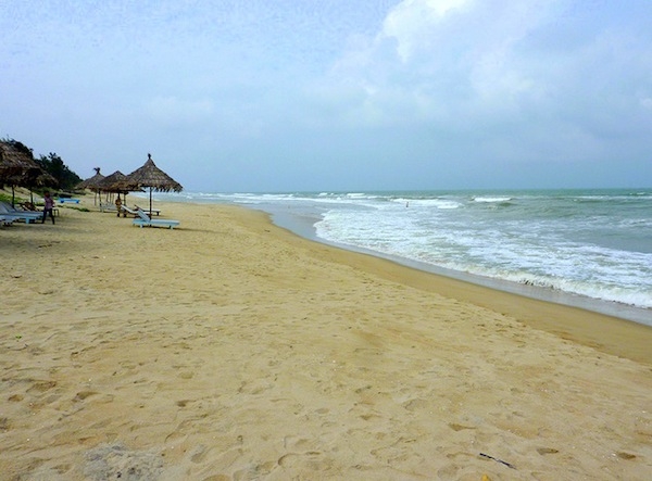 Attractive summer beaches in Vietnam