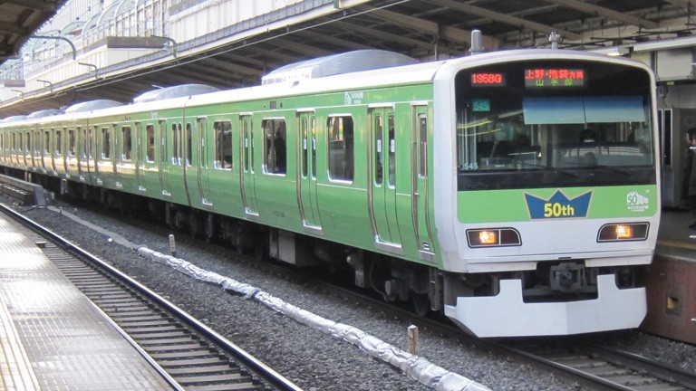 japan-train.jpg