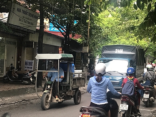 unlicensed 3 wheeled vehicles to be banned in hanoi