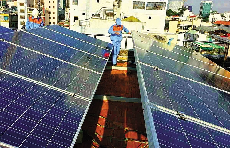 FiT rates heat up solar power interest