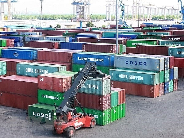 thousands of containers lying at vietnams seaports