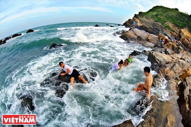 mong rong rock area a wonder of nature in quang ninh
