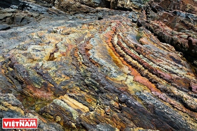 mong rong rock area a wonder of nature in quang ninh