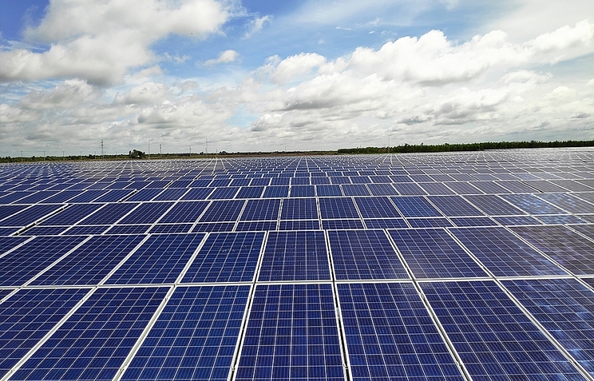 BCG-CME solar power plant begins commercial operation in Long An