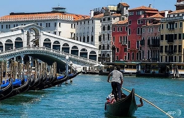 Tourists return to Venice as city looks ahead