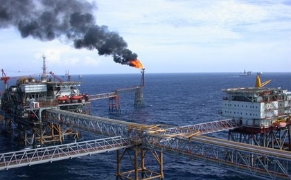 PM urges Vietsovpetro to increase oil reserves