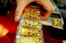 Gold hovers around VND42.1 million