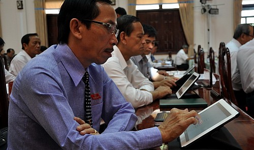 ho chi minh city administration begins transition into paperless era