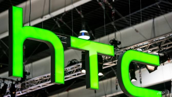 taiwan smartphone maker htc to lay off 1500 workers