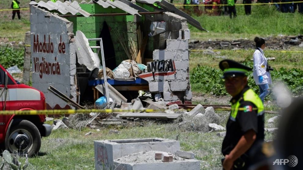 fireworks explosions kill 19 in central mexico