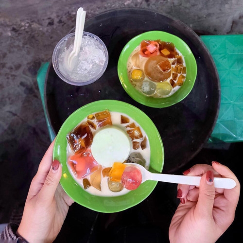 seven of the best sweet soup shops in hanoi