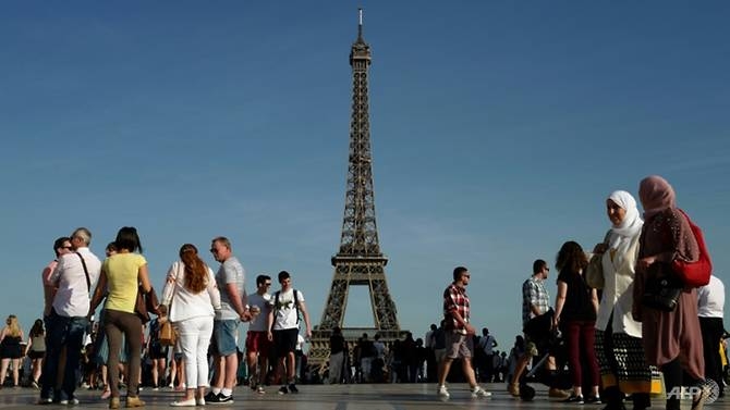 eiffel tower to close for open air world cup broadcast