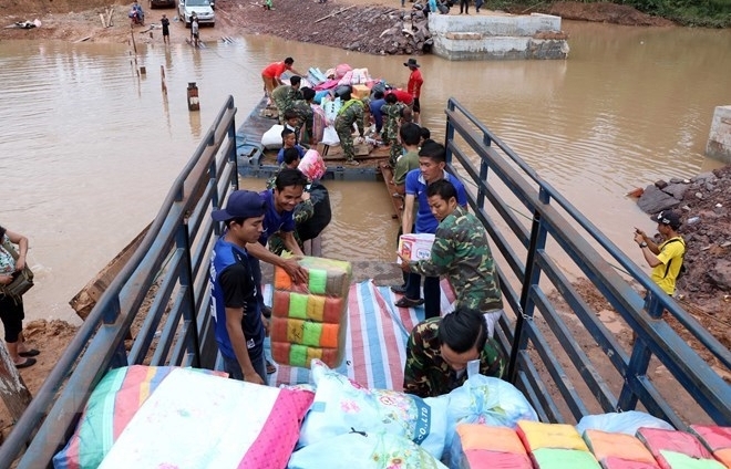 Vietnam sends 200,000 USD in aid to Laos after dam collapse