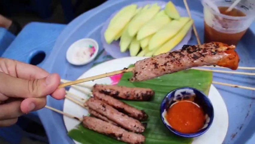 vietnamese fermented pork roll
