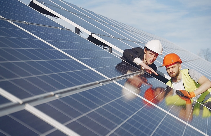 Companies continue opting for rooftop solar solutions