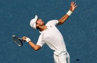 Djokovic scratches out opening Cincinnati victory